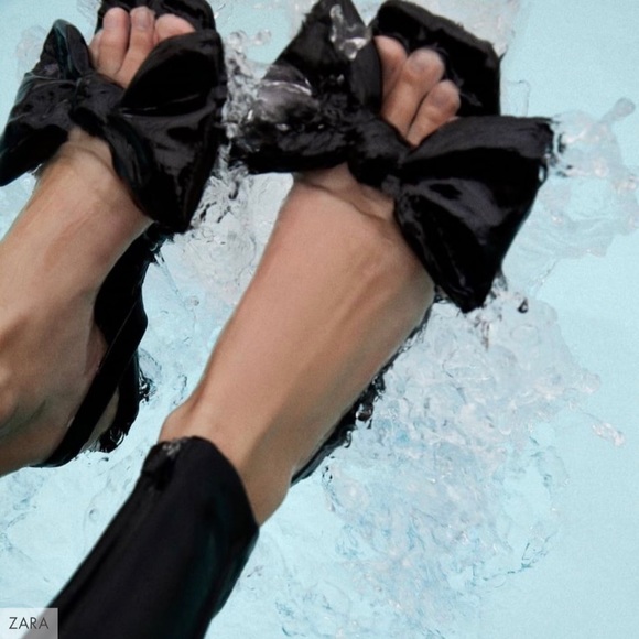 Zara Shoes - ZARA Kitten Heel Faux Patent Finish Bow Retro Black Shoes Sandals 37